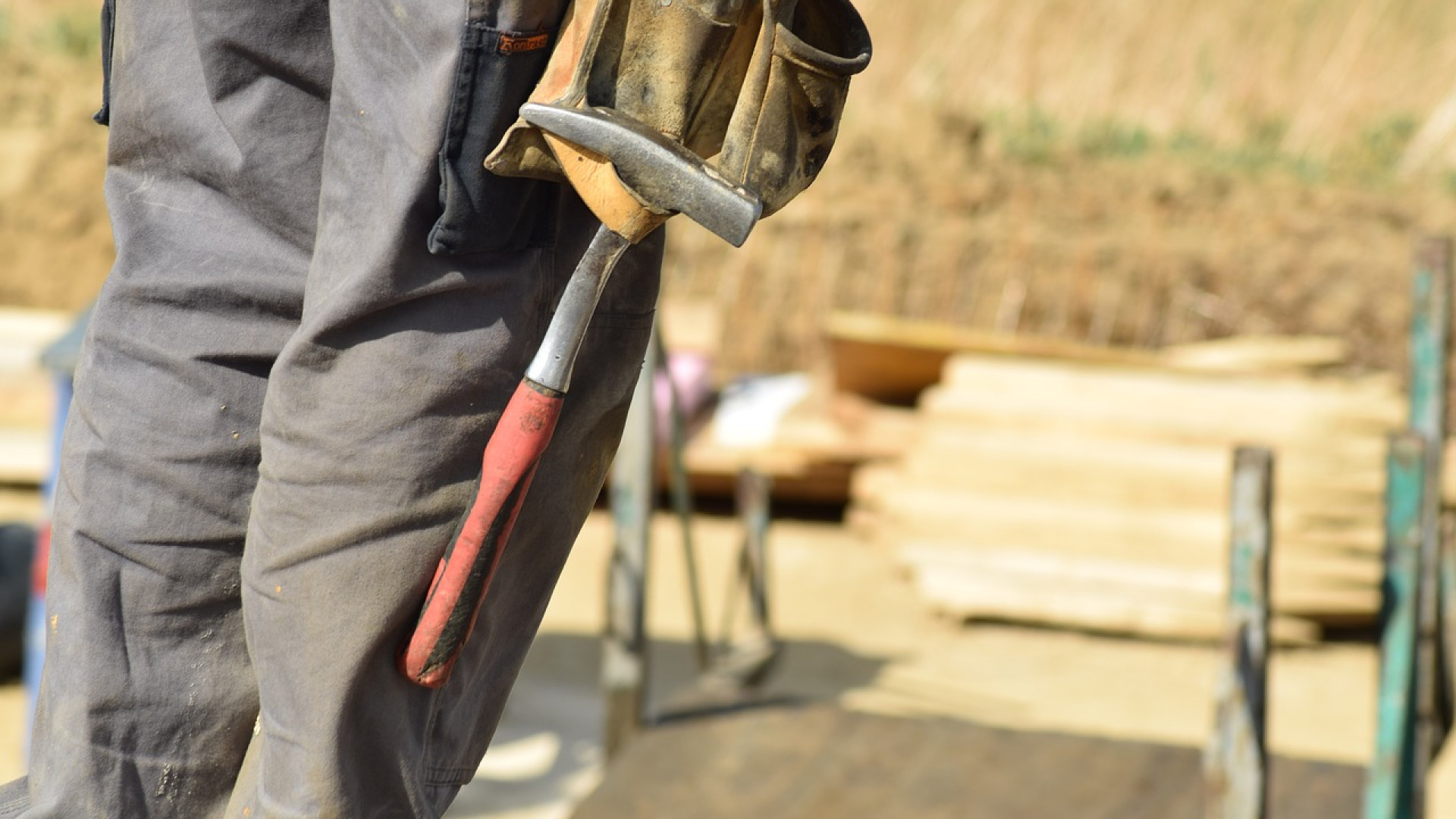 Trouver un artisan pour réaliser des travaux à moindres frais