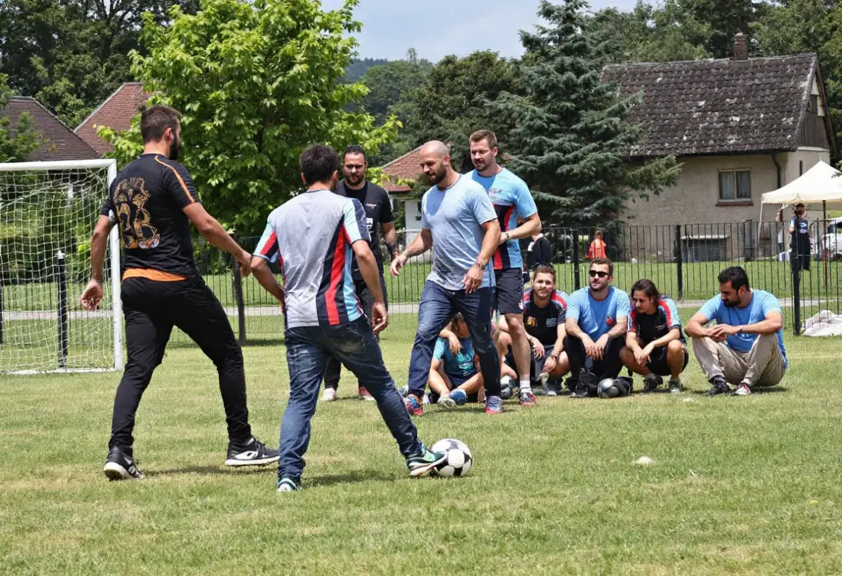 Les sports de loisir : catalyseurs du lien social et vecteurs de cohésion communautaire